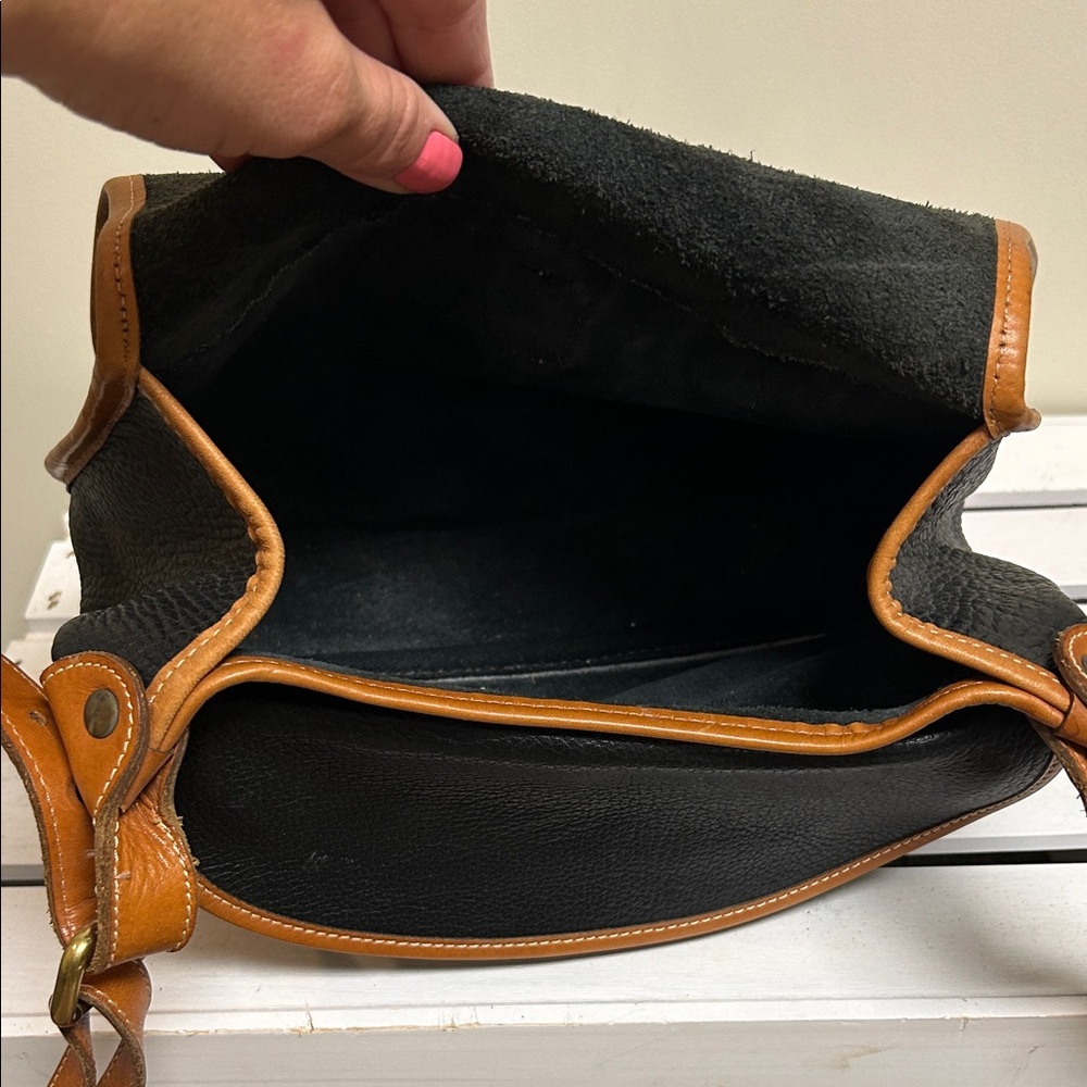 Vintage Dooney & Bourke All-Weather Leather Large Horseshoe Bag Crossbody - Picture 5 of 9